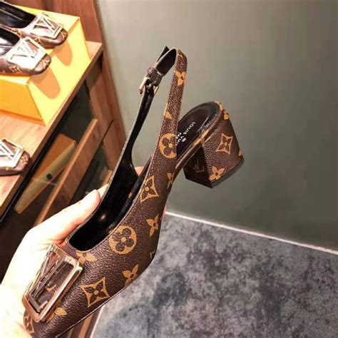 louis vuitton schlappen damen|louis vuitton shoes.